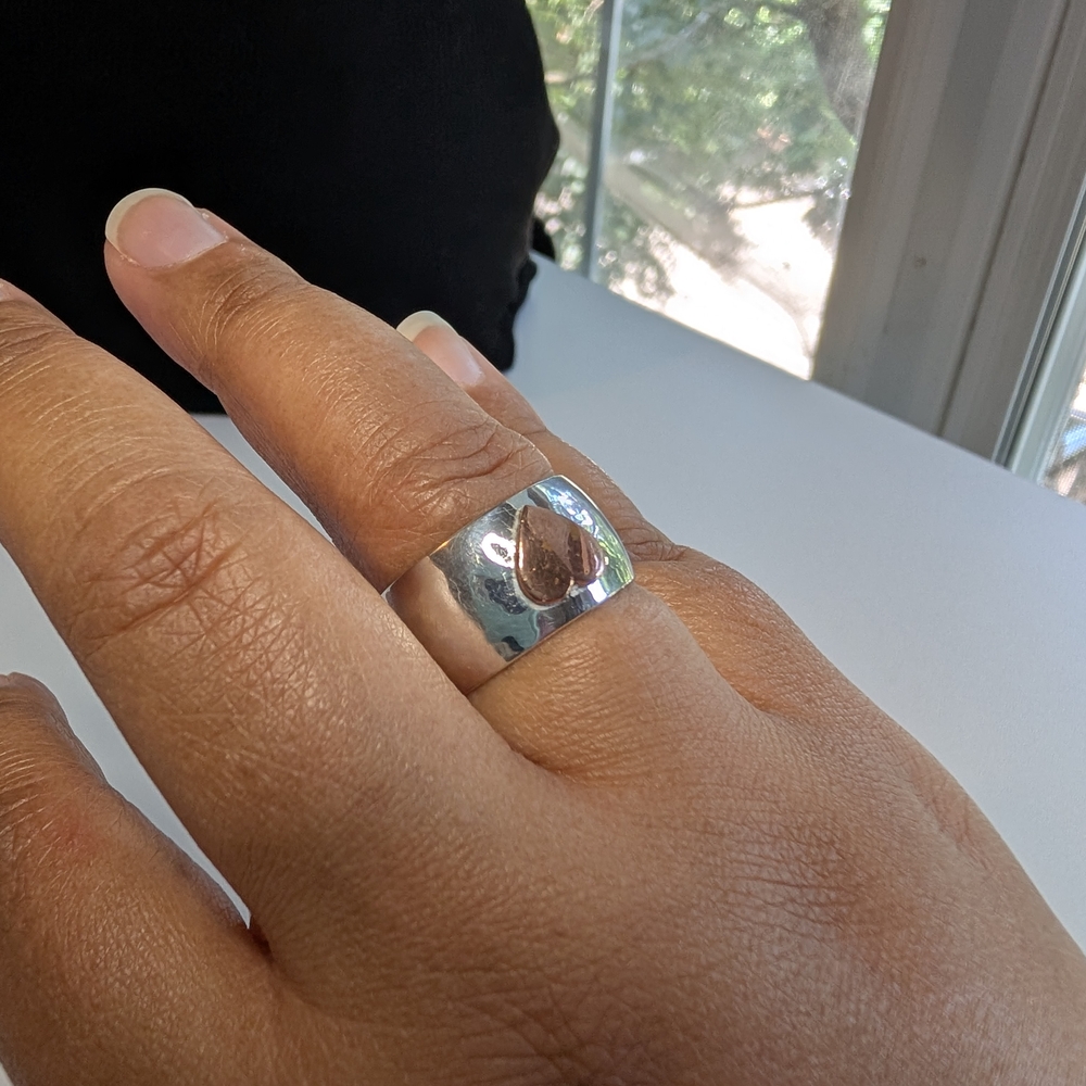 Elegant Silver Band Ring